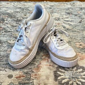 Women's White Casual Sneakers